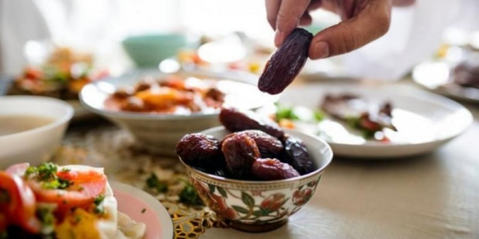 في رمضان.. احرص على تناول هذه الأطعمة