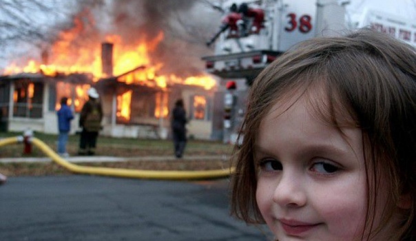 'فتاة الكوارث' تبيع صورتها بنصف مليون دولار