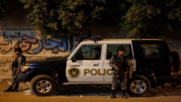 عزومة إفطار رمضانية تتسبب بذبح مصري لزوجته&lrm;