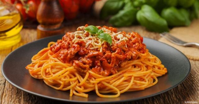 باحثون يكشفون أن تناول مكرونة أو أرز عمره 5 أيام قد يكون مميتا في الواقع