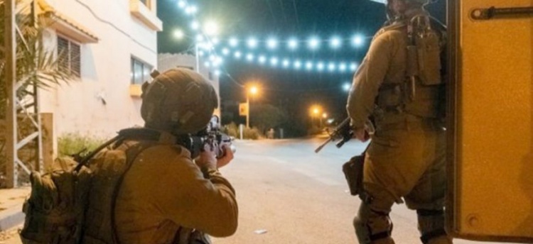 الإحتلال يقتحم بيتا بنابلس ويصيب 3 شبان