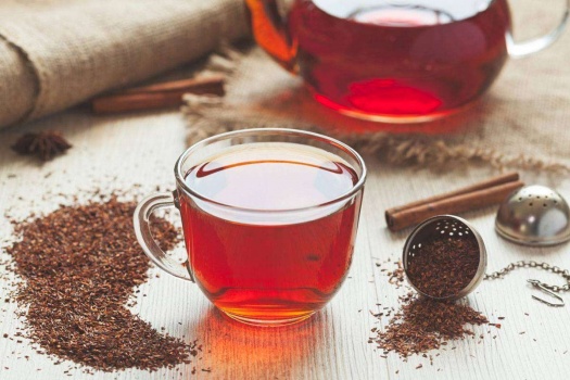 ماذا يحدث لجسمك عند تناول الشاي بعد الإفطار في رمضان؟