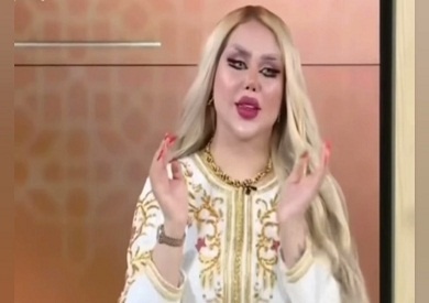 إطلاق اسم "دمية" على إعلامية عراقية بسبب هوسها بعمليات التجميل (فيديو