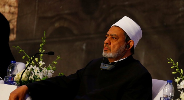 شيخ الأزهر: يجوز للمرأة الإفتاء والسفر دون محرم ولها أن تحدد نصيبا من ثروة زوجها