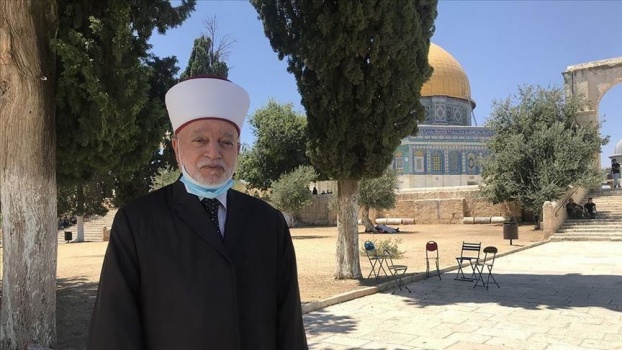 مفتي القدس يحدد موعد مراقبة هلال شهر شوال