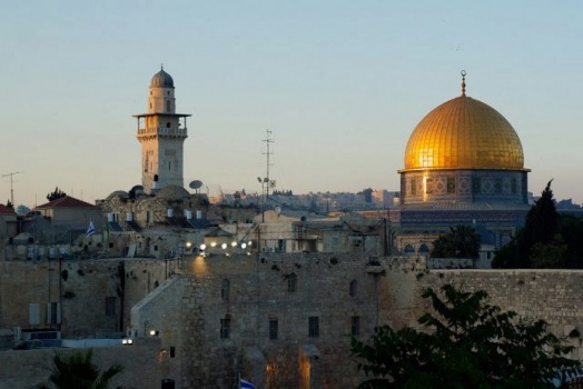 مآذن القدس تطلق نداء موحدا للتدخل لفك الحصار عن الأقصى وإنقاذ المصلين المحتجزين