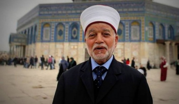 المفتي يحذر من دعوات متطرفة لهدم الأقصى ويدعو لشد الرحال إليه