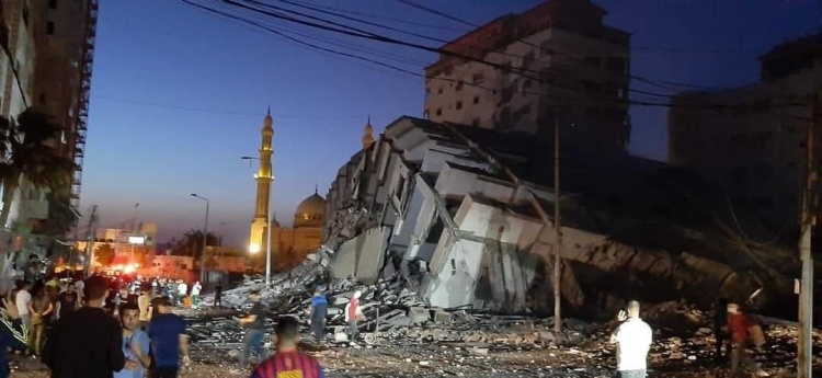 "تل أبيب تنتظر الرد".. إسرائيل تتجاهل وتدمر برجا سكنيا في غزة