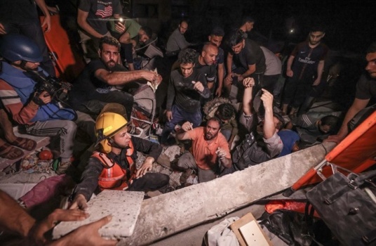غزة: موجة جديدة من القصف تخلف 5 شهداء وتدمير منازل