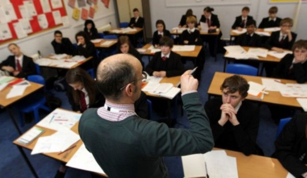 طرد تلميذ من مدرسته في بريطانيا بسبب "فلسطين"!