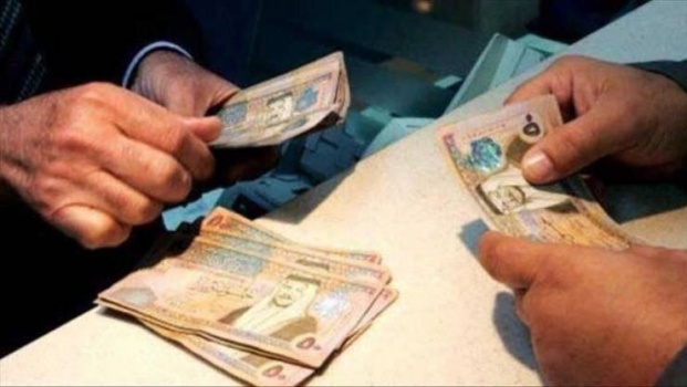 500 حوالة من الأردن إلى فلسطين يوميا