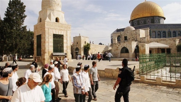 الخارجية": استمرار اقتحامات الأقصى استهتار بالجهود المبذولة لتثبيت التهدئة