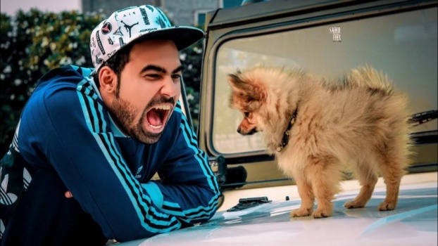     يوتيوبر يربط كلبه ببالونات الهليوم ويجعله يطير فى الهواء.. اعرف مصيره &ldquo;فيديو &rdquo;