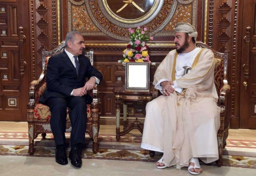 تفاصيل لقاء اشتية مع نائب رئيس الوزراء العماني