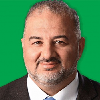 عباس: هذا ما جعلني أوقع اتفاق الائتلاف مع لبيد واعتزم ضم أعضاء من المشتركة
