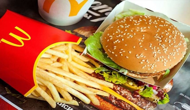 بالصورة..ماكدونالدز تبيع قطعة دجاج بـ100 ألف دولار! 