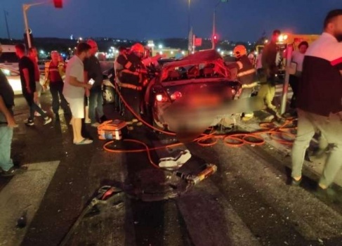مصرع شخصين واصابات خطيرة في حادث طرق بالقدس
