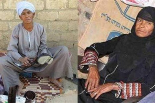 مصر.. امرأة تنكرت بملابس الرجال لمدة 50 سنة لإعالة ابنتها