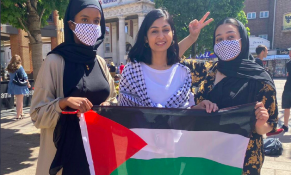 نائبة بريطانية تتعرض لحملات مسيئة لدفاعها عن فلسطين