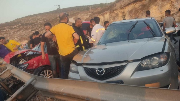مصرع سيدة وإصابة 5 أخرين بحادث سير جنوب جنين