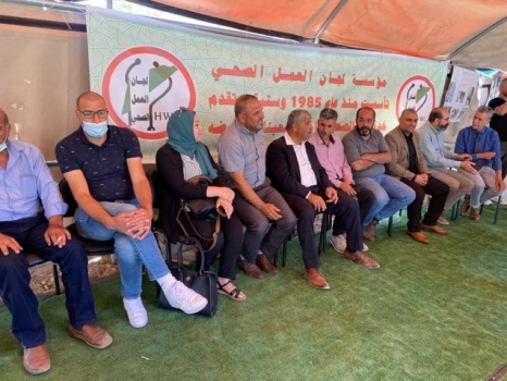 فلسطينيون يعيدون فتح مقر مؤسسة أغلقها الاحتلال الإسرائيلي