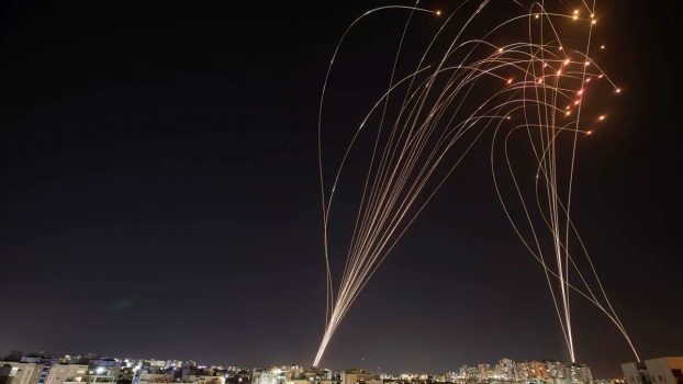 كتائب الأقصى تتوعد الاحتلال: الصاروخ بالصاروخ والرشقة بالرشقة