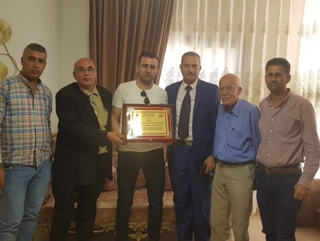 هيئة الأسرى ونادي الأسير يكرمان الأسير المحرر السعدي من مخيم جنين