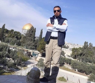 الاحتلال يعتقل أبا ونجليه بعد الاعتداء عليهم بالقدس المحتلة