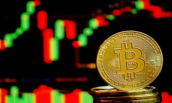 عملة بيتكوين الرقمية المشفرة تواصل انخفاضها 