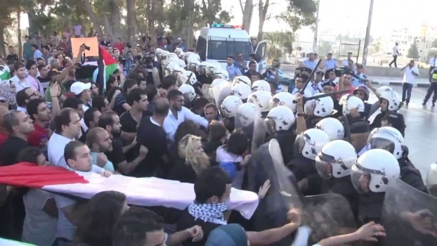 الأمم المتحدة تدعو الحكومة الفلسطينية إلى تأمين المظاهرات بدون تمييز