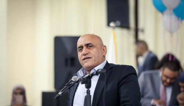 محافظ جنين يطاب رجال الأعمال والتجار بعدم حضور اجتماع مع الإدارة المدنية للإحتلال في معسكر سالم