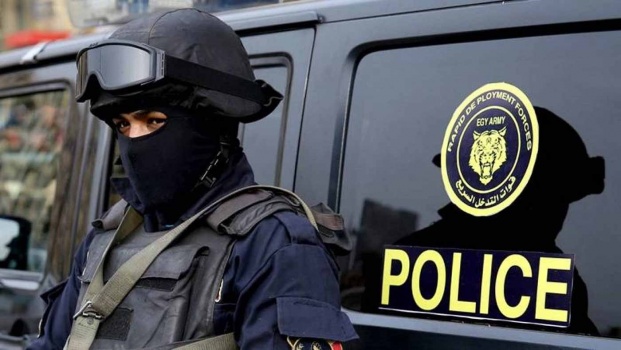3 فتيات يحرقن شاباً حتى الموت في مصر