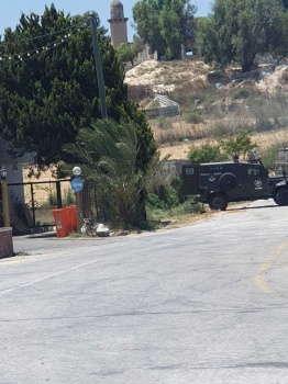 الاحتلال يقتحم مسجدا جنوب جنين ويمنع ترميمه وإقامة الصلاة فيه