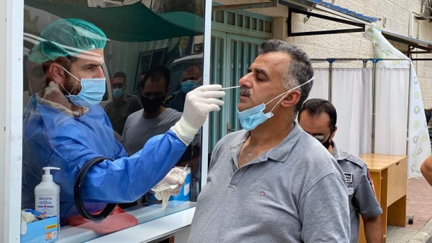 وفاة و99 إصابة جديدة بفيروس "كورونا" في فلسطين