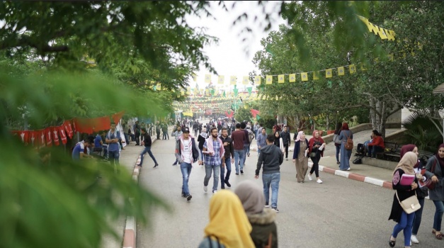 نادي الأسير: 33 طالبا من جامعة بيرزيت لا يزالون رهن الاعتقال