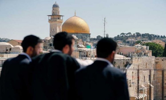الدعوات تتصاعد لحماية الأقصى والفصائل تلوح بالخيار العسكري وتذكر الاحتلال بعمليات الانتقام