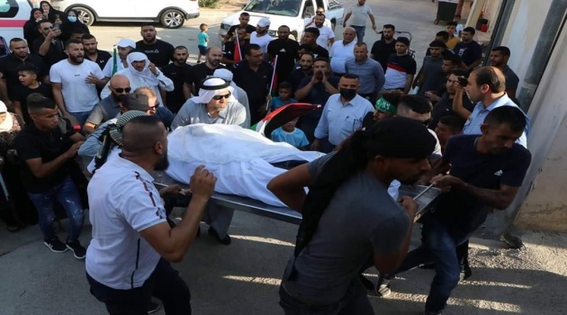 تشييع جثمان الشهيدة ابتسام الكعابنة في مخيم عقبة جبر