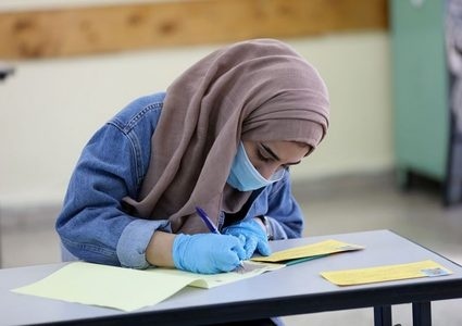 التربية تكشف عن سير تصحيح امتحانات التوجيهي وموعد النتائج