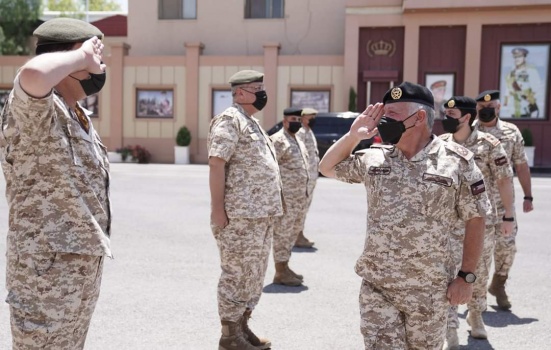 ملك الأردن يبدي "ارتياحه الكبير" لمستوى جاهزية الجيش