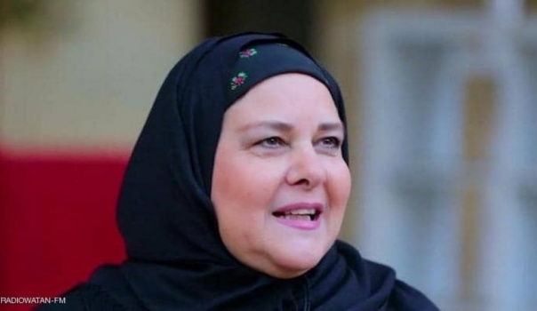 أول تعليق من إيمي سمير غانم بعد وفاة والدتها دلال عبد العزيز