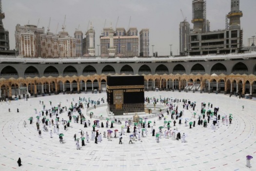 &ldquo;الشؤون الدينية&rdquo; التركية: السعودية تحظر العمرة على 33 دولة