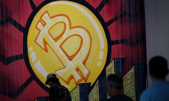 ارتفاع أسعار بيتكوين لأعلى مستوى منذ منتصف مايو