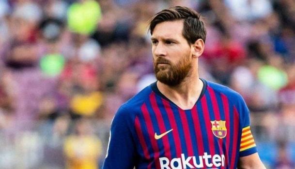 برشلونة يقطع الطريق على باريس لضم ميسي بدعوى قضائية