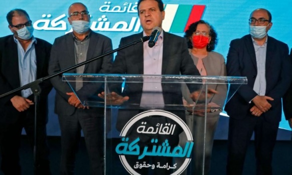 القائمة المشتركة: بولندا تسرق أموال اليهود كما نهبت إسرائيل ممتلكات الشعب الفلسطيني