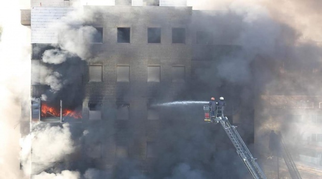 حريق هائل في مستودعات للأجهزة الكهربائية في الخليل
