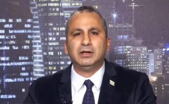 سياسي إسرائيلي: حاكم عربي معرض للاغتيال أو لانقلاب على حكمه خلال اشهر