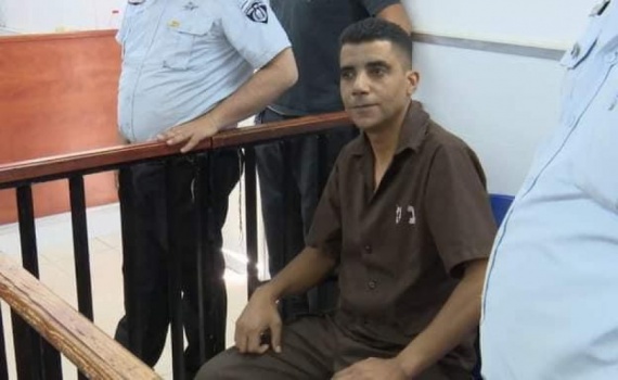 قناة اسرائيلية : زكريا زبيدي دخل متجرا واجرى اتصالا هاتفيا بعد خروجه من سجن جلبوع