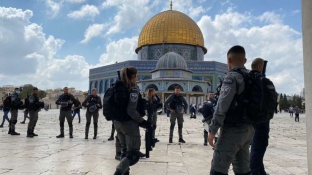 استعدادا لليلة القدر ..شرطة الاحتلال تنشر 3 الاف عنصر في القدس