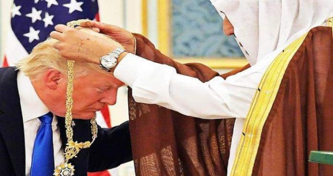 "نيويورك تايمز": السعودية منحت هدايا مزيفة لترامب