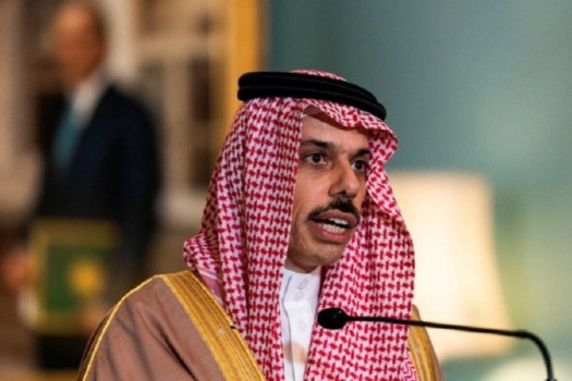 الإعلام العبري يحتفي بتصريح منسوب لوزير خارجية السعودية